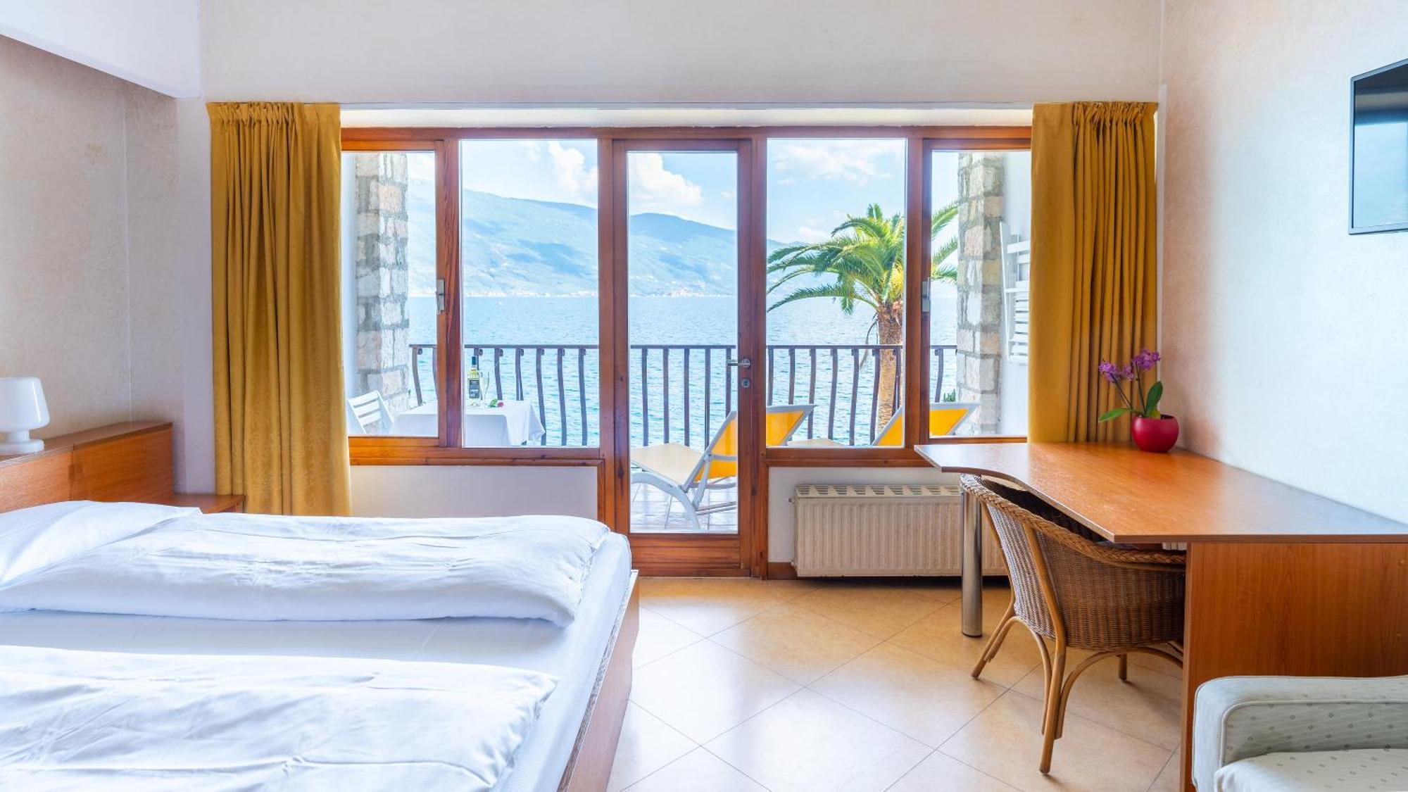 Hotel Forbisicle Тіньяле Екстер'єр фото